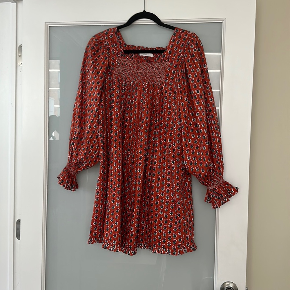Doen dress size small